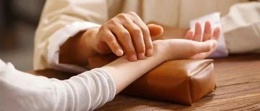 Insights on TCM Diagnosis: Floating Pulse and Deep Pulse (103)