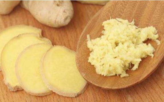 Three Classic Formulas for Treating Spleen and Stomach Yang Deficiency with Cold