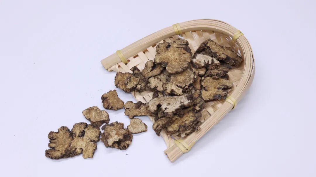 The First Formula for Activating Blood and Resolving Stasis by the Medical Sage Zhang Zhongjing: Activating Blood, Promoting Dampness, and Regulating the Liver and Spleen