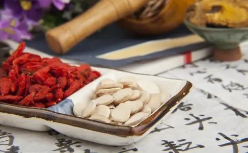The Efficacy and Uses of Bai Shao (White Peony) and How to Consume It Effectively