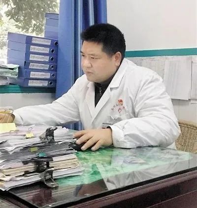 The Inheritance of Ma School of Traditional Chinese Medicine: New Perspectives on Supporting the Right Qi and Expelling Pathogenic Factors