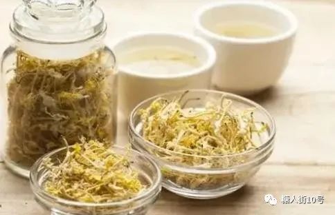 Honeysuckle: A Natural Remedy for Liver Health and Improved Sleep