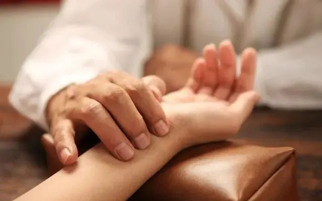 Understanding 14 Common Pulse Types in Traditional Chinese Medicine in Five Minutes