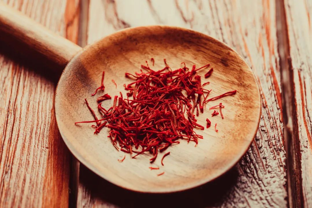 Safflower: A Vital Herb for Blood Circulation and Gynecological Health