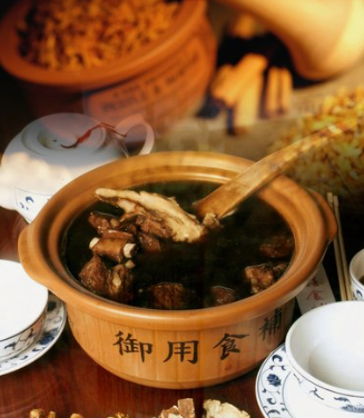 Vascular Neurogenic Headache: The Efficacy of Traditional Chinese Medicine in Unblocking Meridians