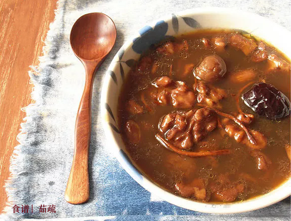 Eight Delicious and Healthy Angelica (Dang Gui) Recipes for Blood Nourishment in Winter