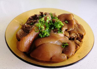 Traditional Chinese Medicine Dietary Therapy for Beauty and Health