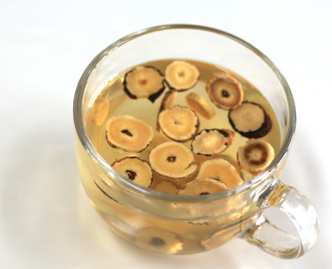 Huang Qi: The 'King of Qi-Boosting' in Traditional Chinese Medicine, How Much Do You Know?