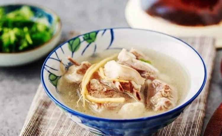 Nourishing Qi and Blood: The Benefits of Angelica, Ginger, and Lamb Soup