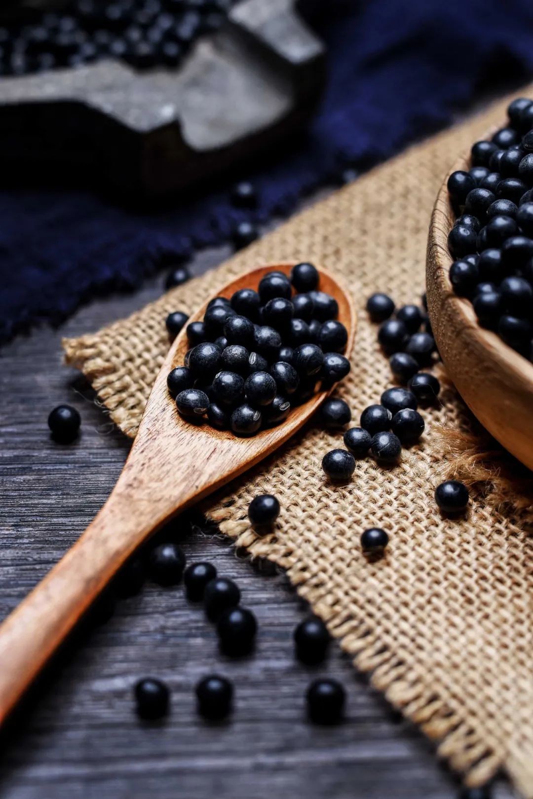 10 Simple and Delicious Soup Recipes from Guangdong to Nourish and Alleviate Damp Heat