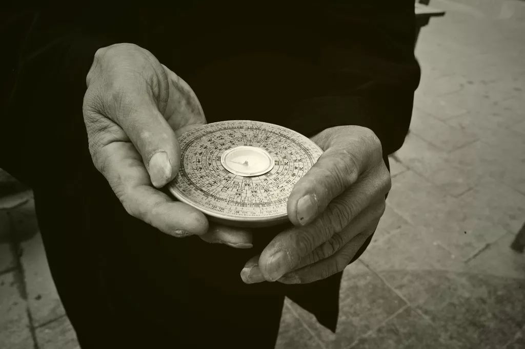 Exploring the Feng Shui Concept of 'Yin Sheng Yang Shuai'