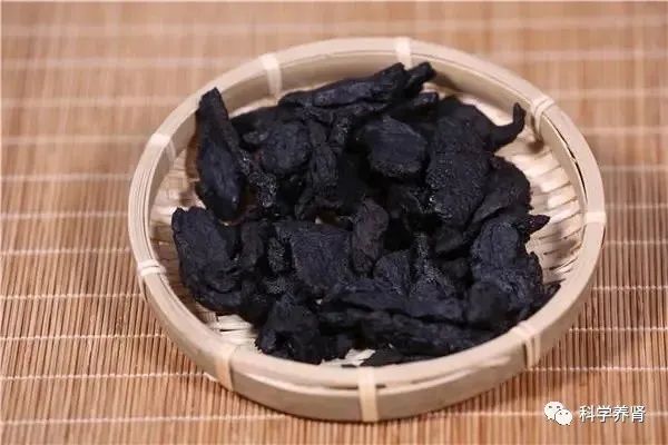 The Efficacy and Uses of Shudi Huang: A Guide to Nourishing Essence and Marrow with Dietary Recommendations and Precautions