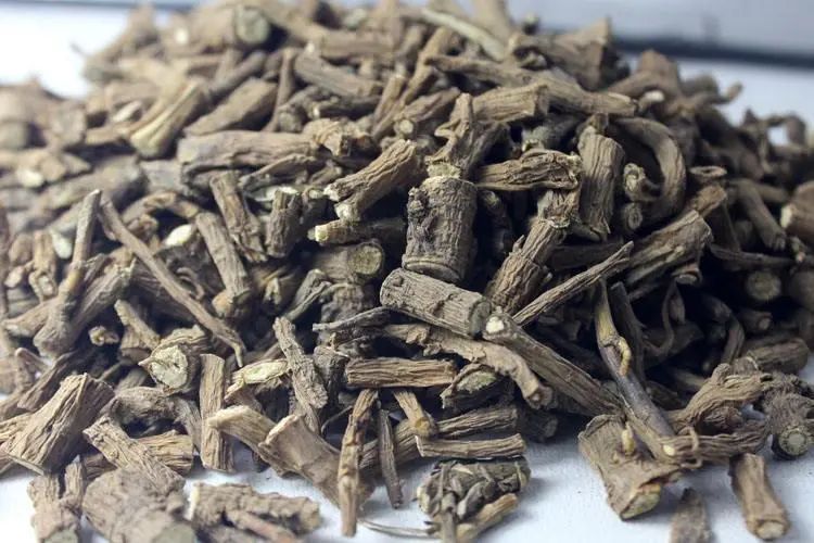 Afraid of Cold Due to Yang Deficiency? A Simple Formula to Soothe Liver Qi and Tonify Kidney Yang This Winter