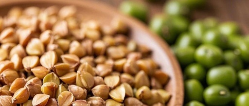 Buckwheat and Mung Bean Porridge for Clearing Heat, Detoxification, and Strengthening the Spleen