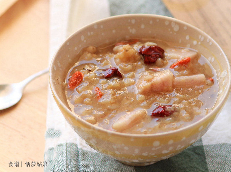 Eight Delicious and Healthy Angelica (Dang Gui) Recipes for Blood Nourishment in Winter