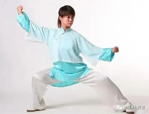 The 23 Palm Techniques of Tai Chi: Infinite Benefits After Mastery!