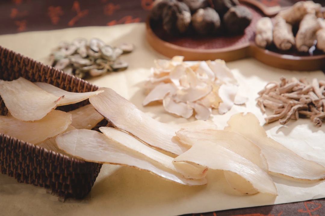 How Do the Six Excesses Affect Muscles, Flesh, Tendons, and Bones?
