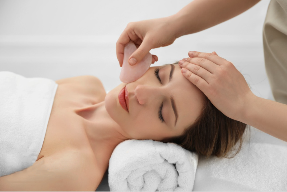 The Benefits of Gua Sha Detoxification for Women