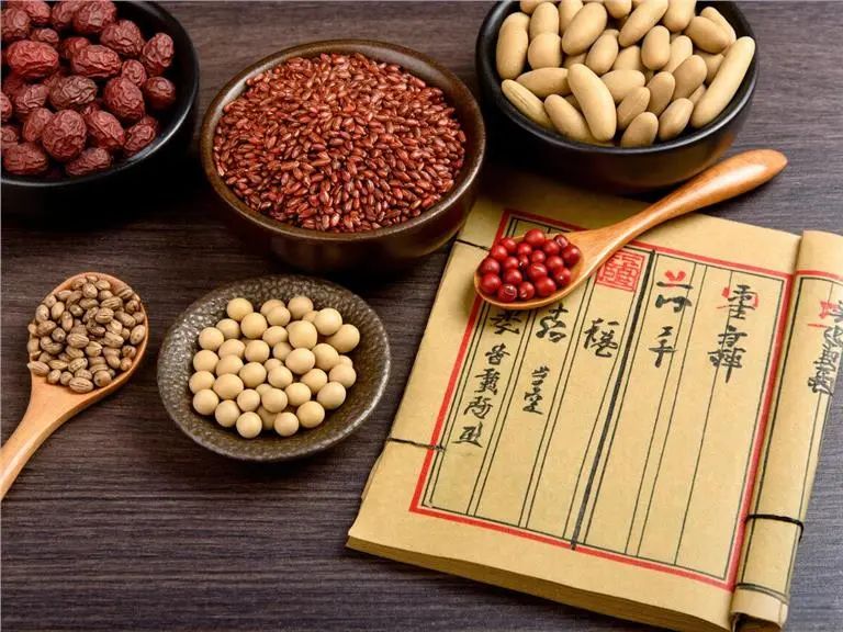 What Chinese Herbs are Effective for Strengthening the Spleen and Nourishing the Kidneys?