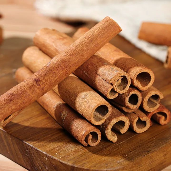 Cinnamon: Nourishing Fire and Assisting Yang, Returning Fire to the Source, Warming and Unblocking Meridians