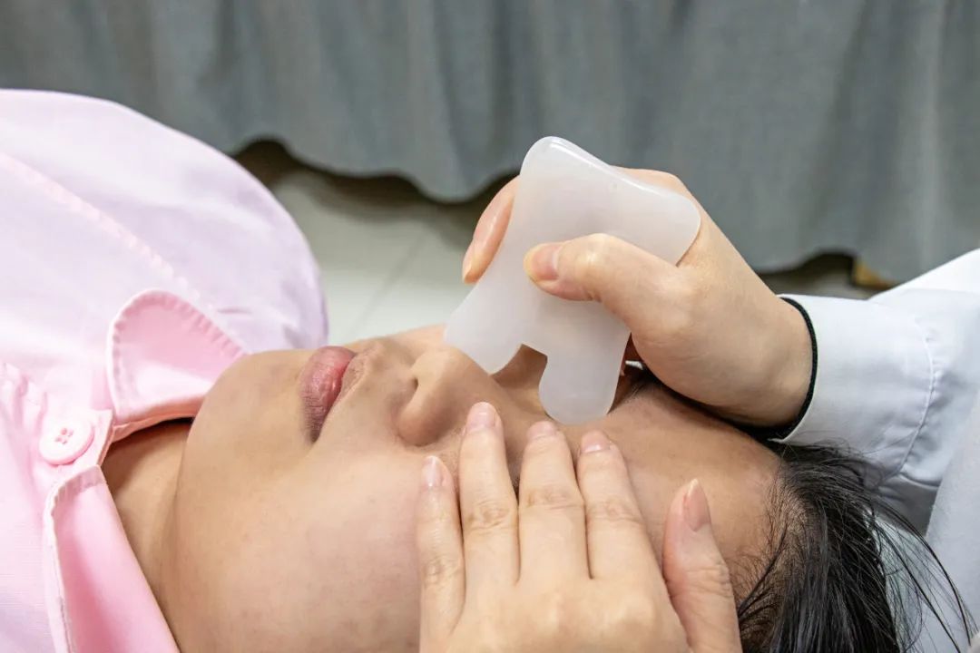 Jade Stone Gua Sha: A Gentle Push to Revitalize Skin Beauty