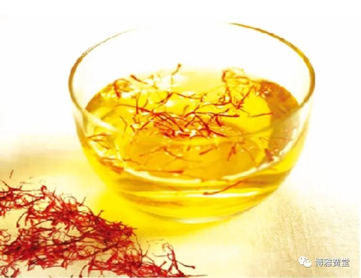The Role of Honghua (Safflower) in Gynecology: Promoting Blood Circulation and Resolving Stasis