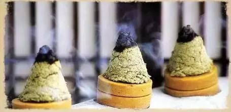 The Efficacy of Moxa: A Comprehensive Guide to Moxibustion
