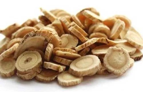 The Efficacy, Functions, and Contraindications of Astragalus (Huang Qi)