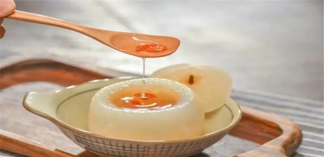 Traditional Chinese Medicine: What Are the Manifestations of Yin Deficiency? How to Regulate It?