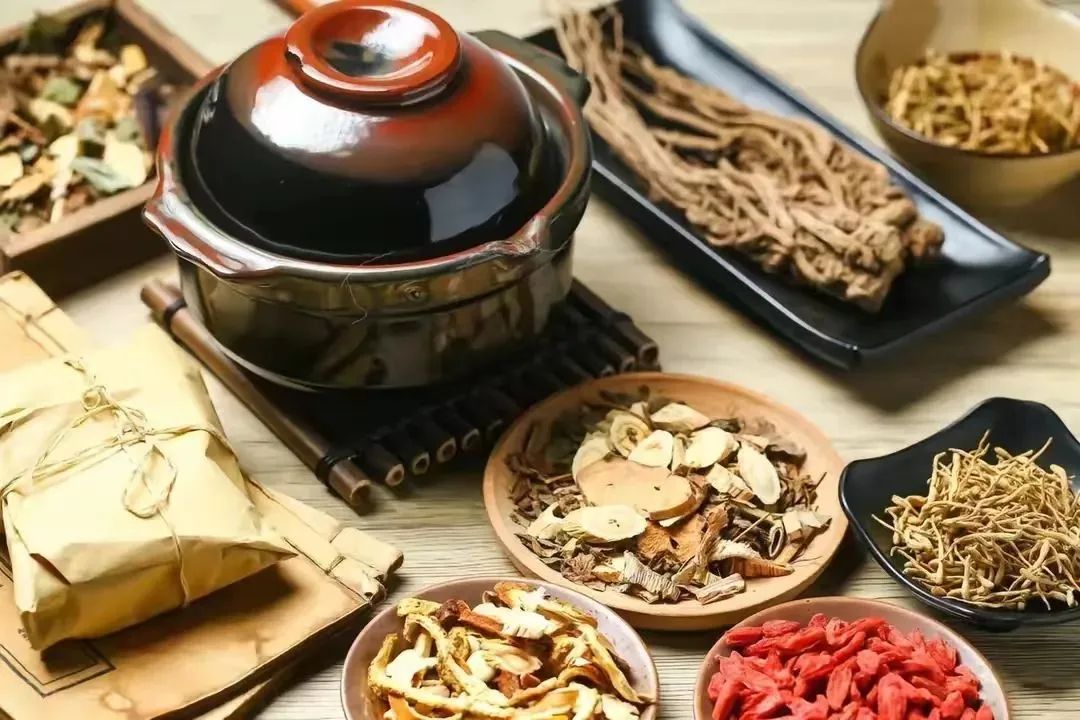 Traditional Chinese Medicine: A Method to Elevate Yang and Eliminate Dampness to Enhance Vitality