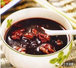Seven Stews to Nourish Women's Qi and Blood