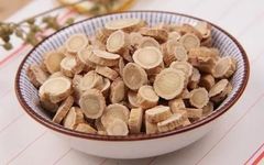 Astragalus: The Top Qi-Boosting Herb - TCM Expert Shares Four Effective Combinations