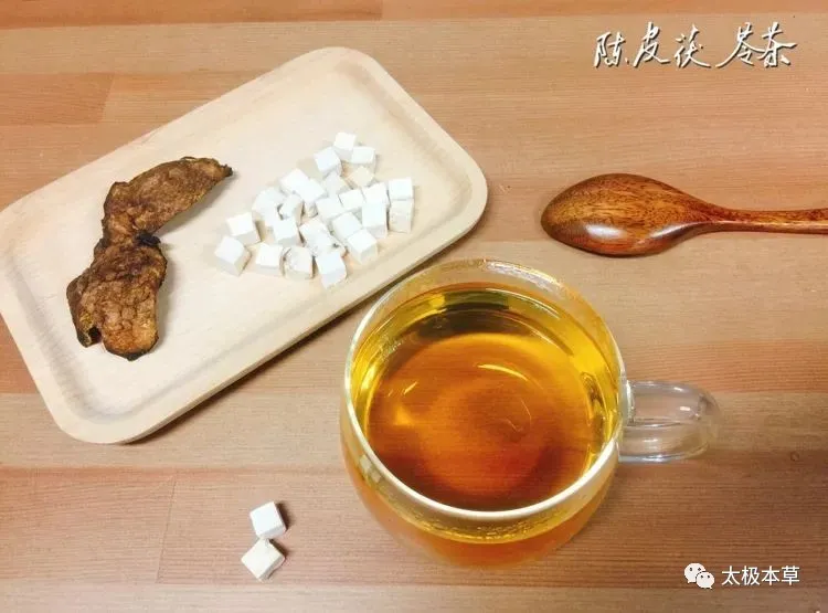 A Handful of Poria: 14 Uses for Treating Spleen Deficiency, Duodenal Ulcers, Insomnia, Forgetfulness, and More