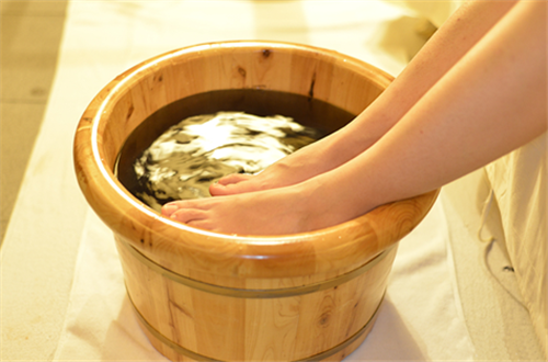 Eight Essential Tips for Eliminating Dampness in Traditional Chinese Medicine
