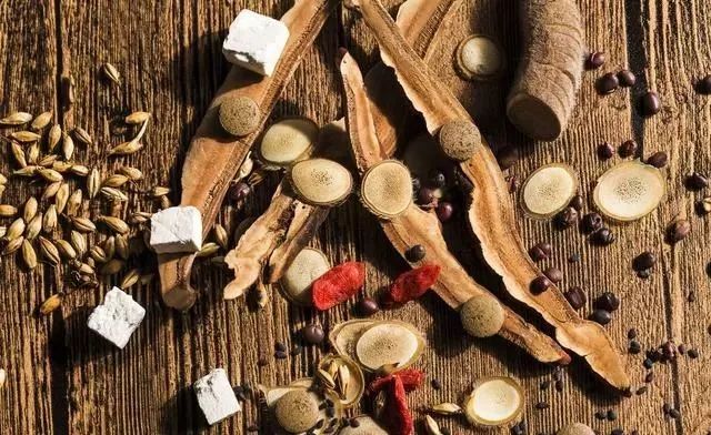 Methods for Activating Blood Circulation and Resolving Blood Stasis: Dispelling Cold, Eliminating Dampness, Regulating Qi, Clearing Heat, Nourishing Blood and Yin, and Calming Liver Yang