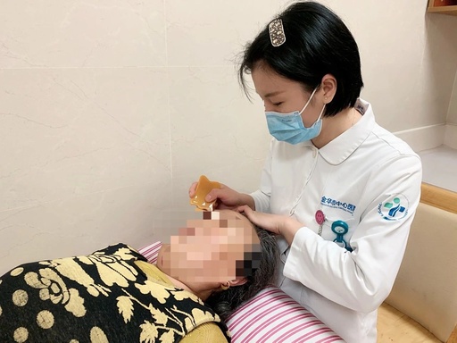 Health Education: Have You Heard of Jade Facial Gua Sha?