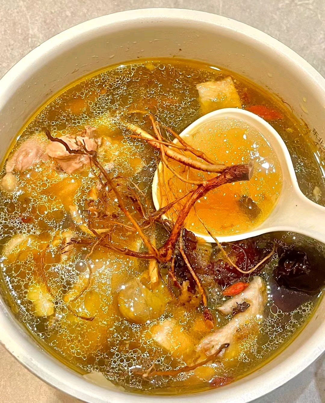 Seasonal Dietary Therapy Guide: 24 Health Recipes to Strengthen the Spleen and Stomach, Eliminate Dampness and Cold for Year-Round Health