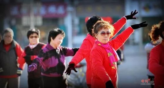 Ten Essential Tips for Daoist Health Preservation: Easy to Learn and Use for Body and Mind!